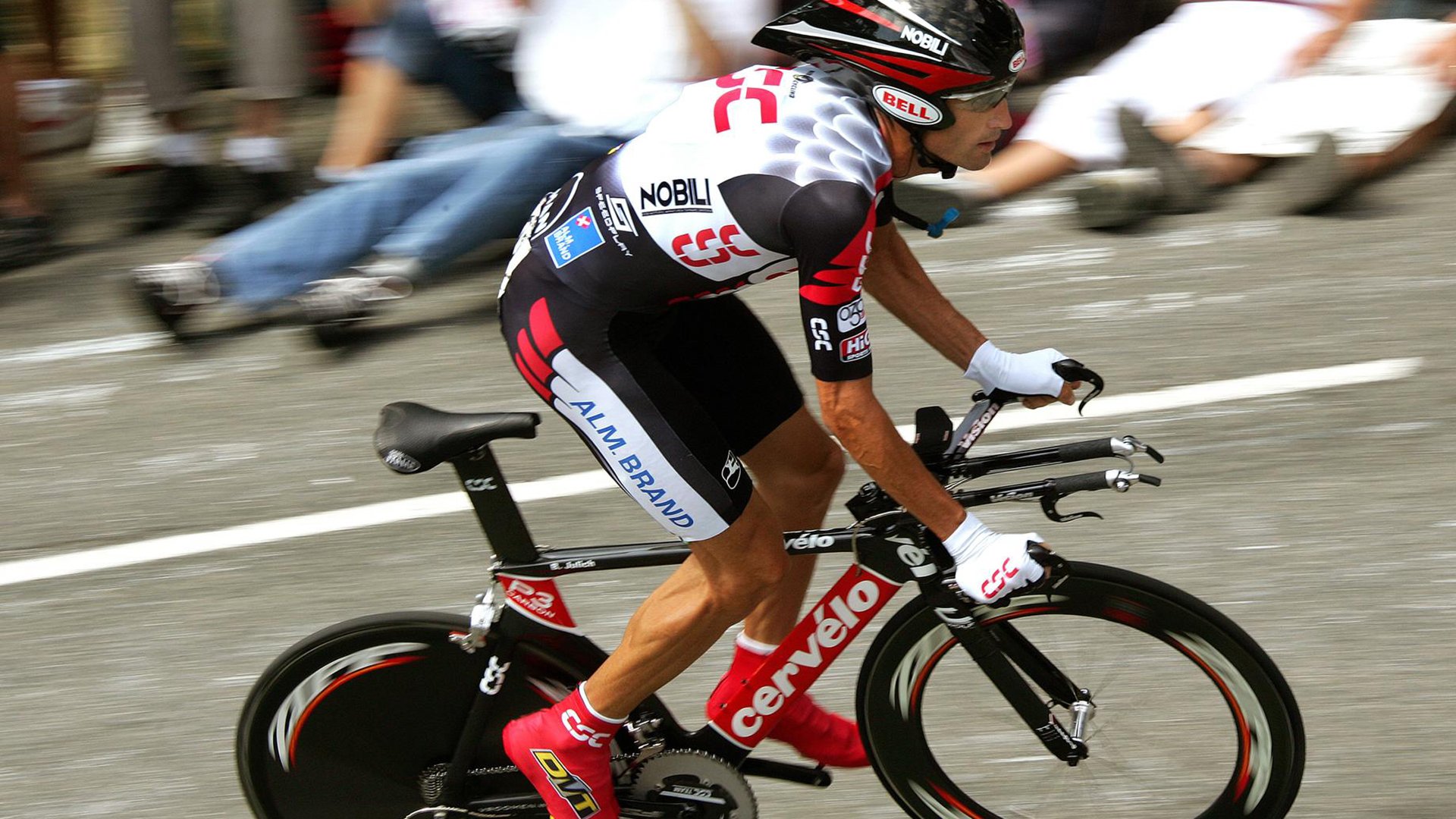 虚拟主播电竞争霸赛引发热潮，创新玩法备受关注，虚拟主播打游戏是真人在打吗